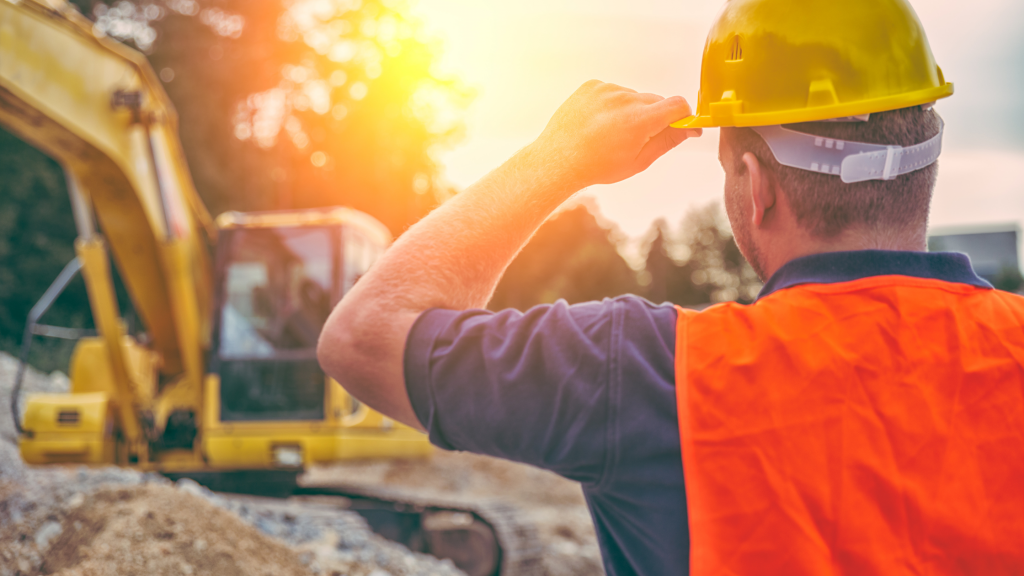 BREAKING INTO CONSTRUCTION WITHOUT EXPERIENCE: A GUIDE TO ENTRY-LEVEL JOBS